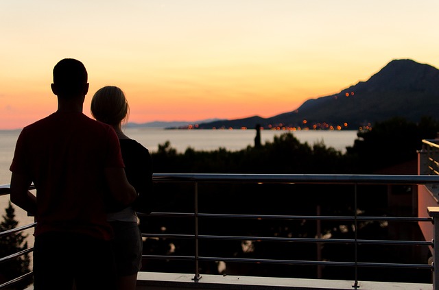 couple-690637_640.jpg